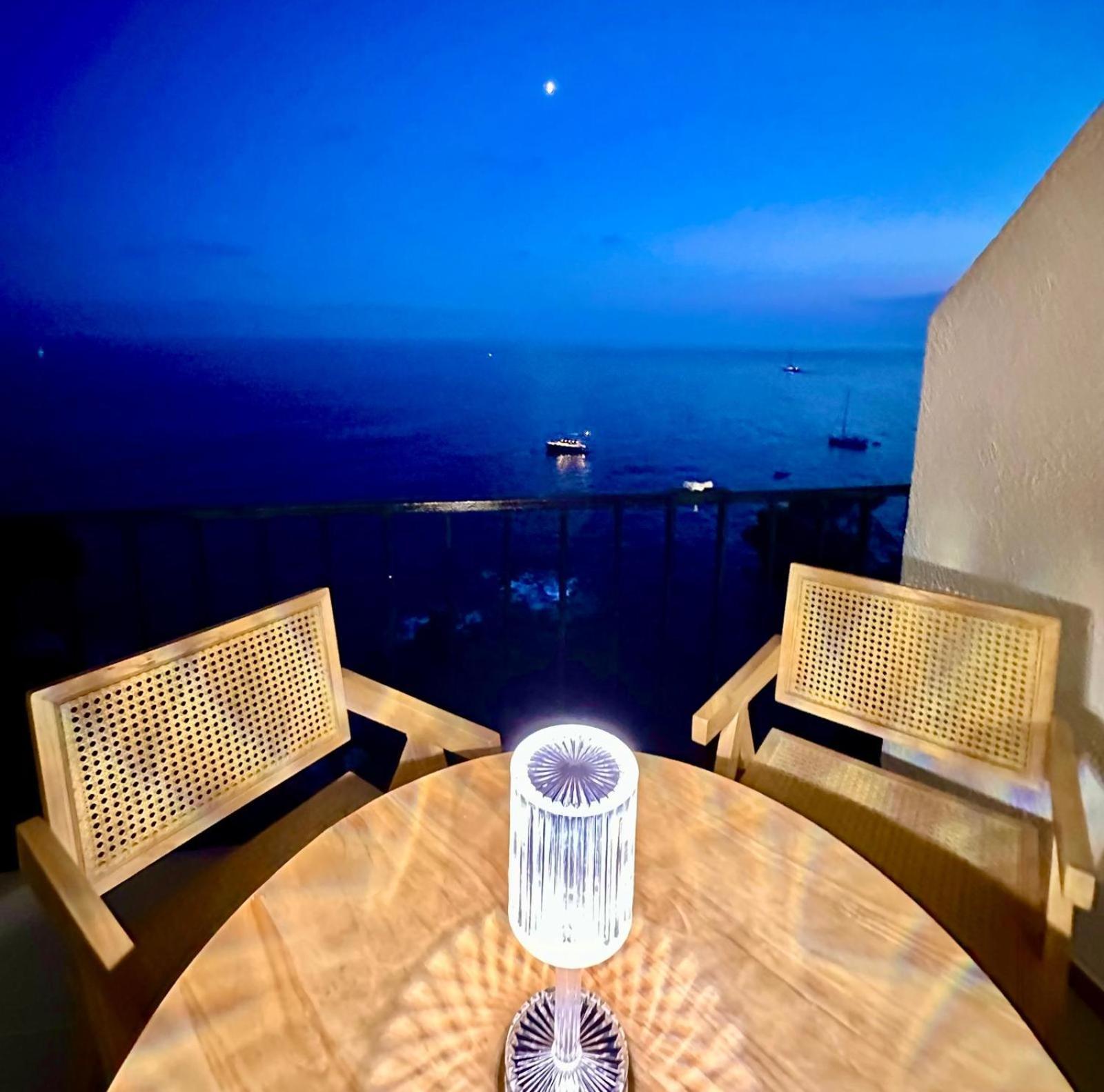 Unparalleled Sea View Apartamento